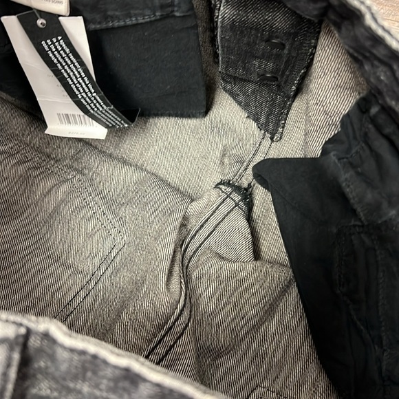 Vince Women’s Black Distressed Relaxed Fit Jeans Size 26 - Picture 9 of 14